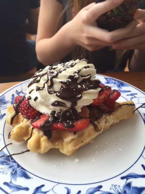 strawberry-nutella-waffles.jpg