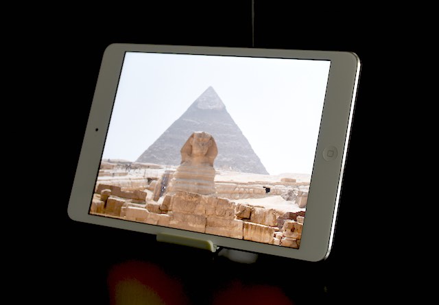 iPad as photo frame.jpg