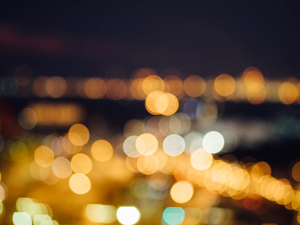 A photo of some out of focus city lights