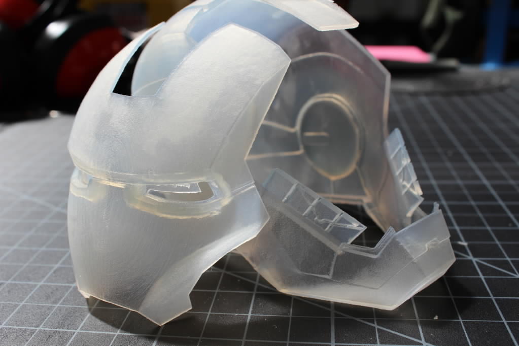 3d-printed-iron-man-helmet-2.jpg