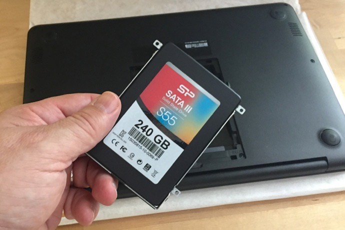 SSD install, in the drive bracket.jpg
