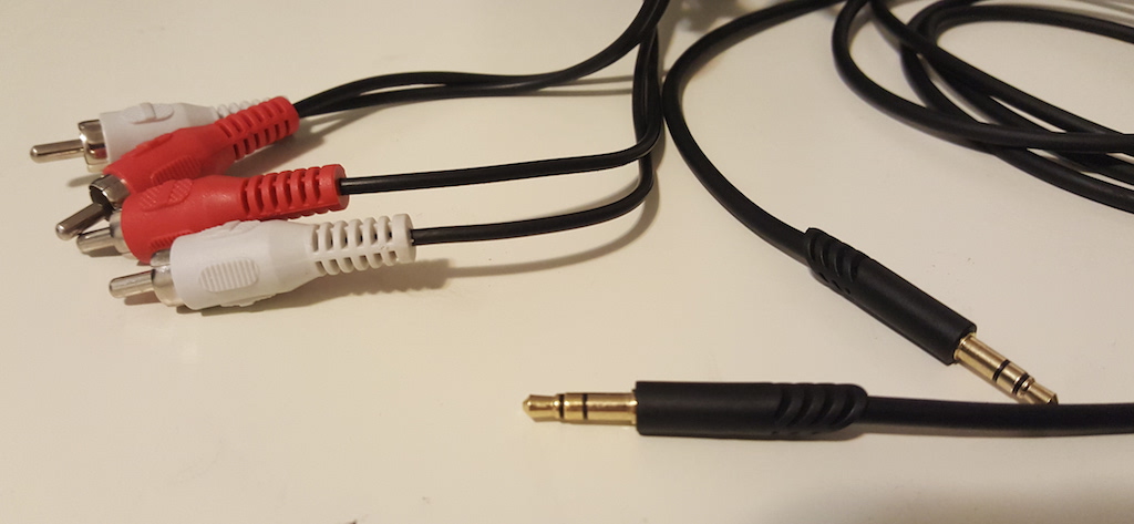 stereo-rca-and-18-aux-cables
