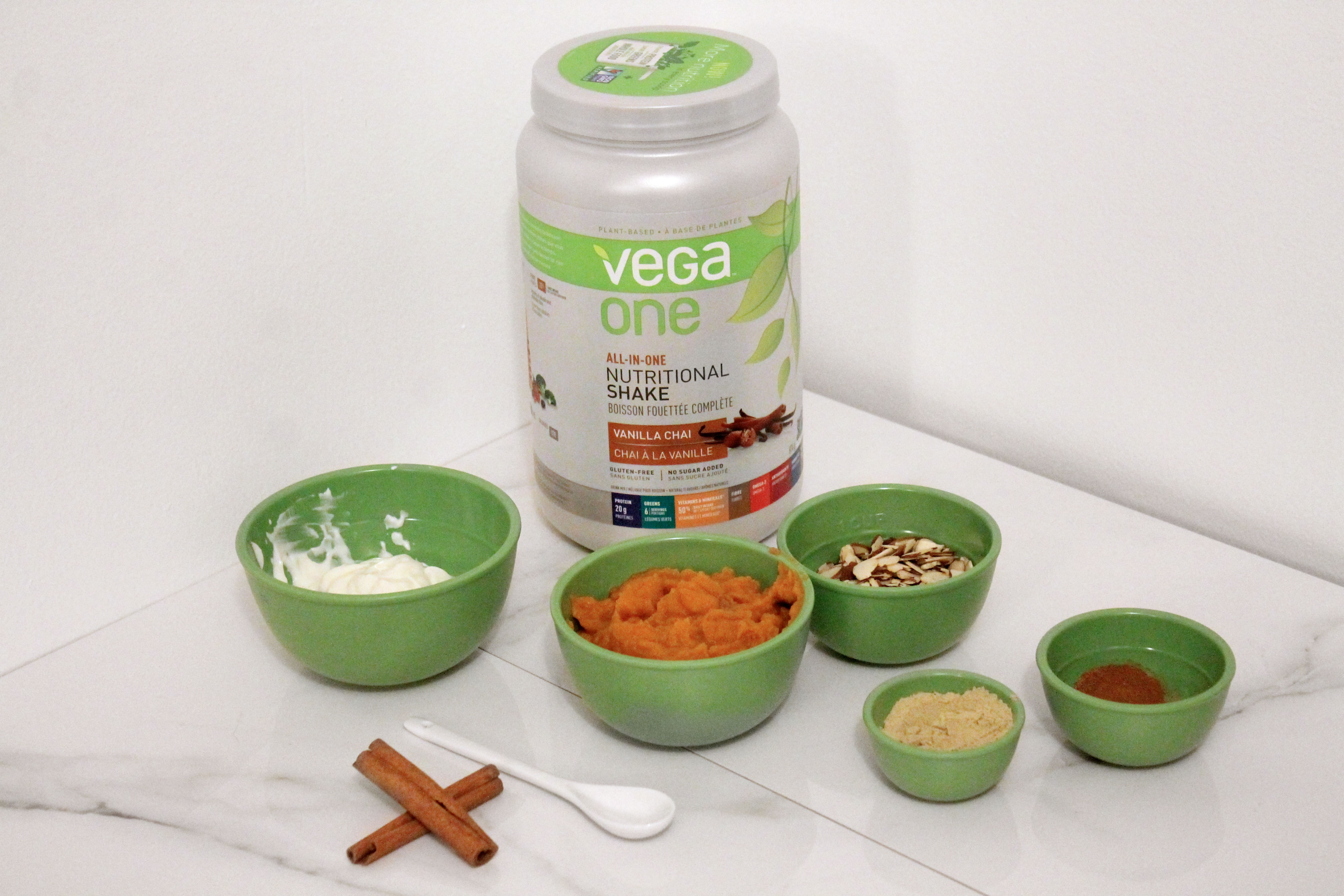 pumpkin-chai-smoothie-recipe-vega-one-protein-powder-ingredients