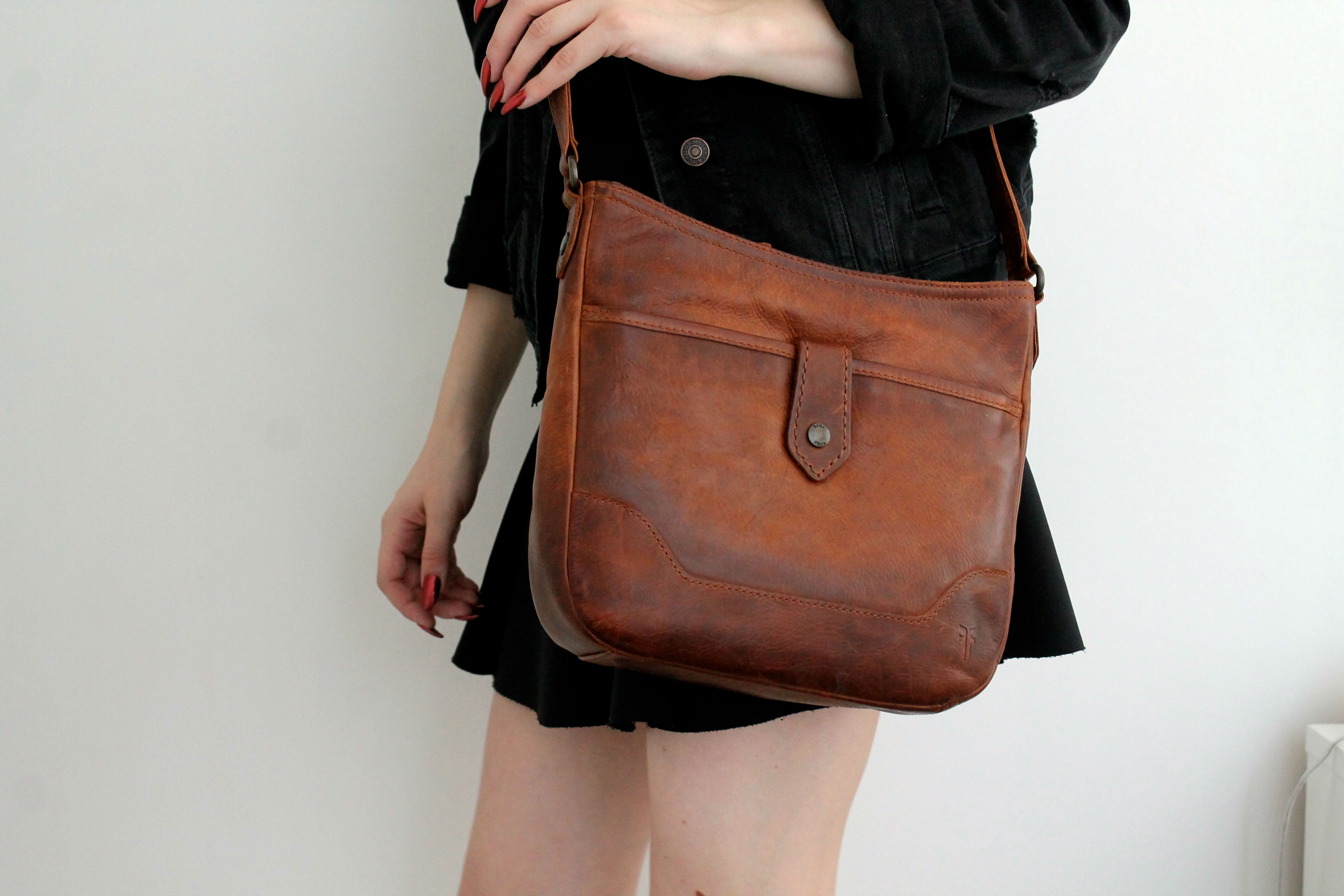FRYE-Brown-Medium-Leather-Handbag-Crossbody-Best-Buy-Canada