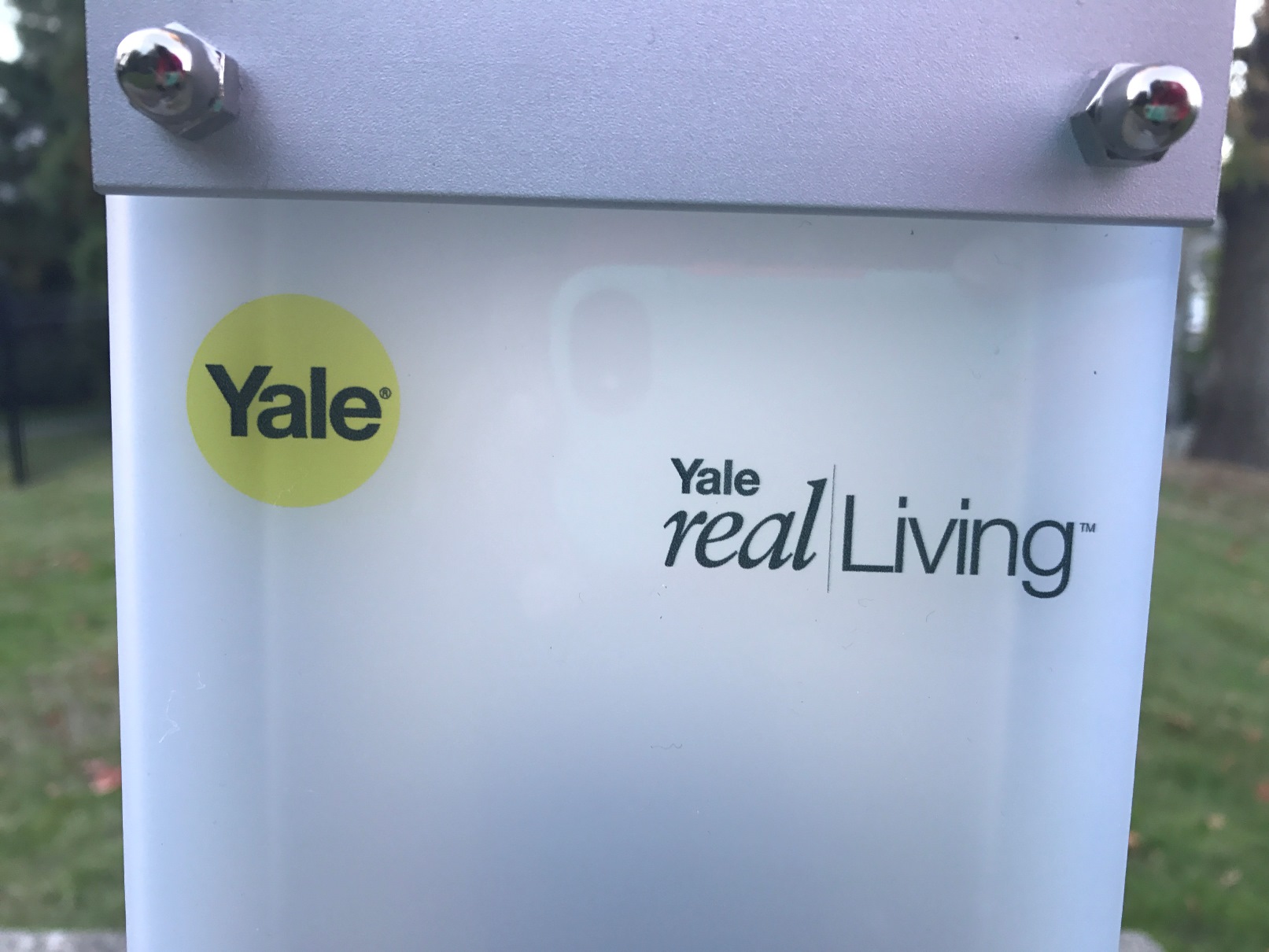 Yale Real Living Demo Box
