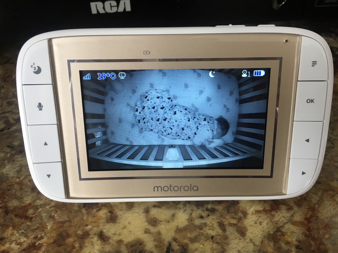 Motorola Halo+ Baby Monitor - monitor screen