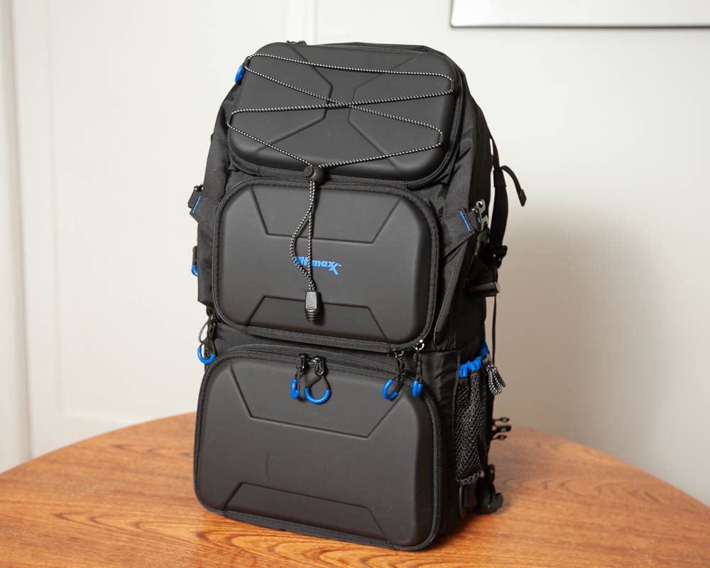 Photo of exterior of Ultimaxx Professional Deluxe Camera Backpack