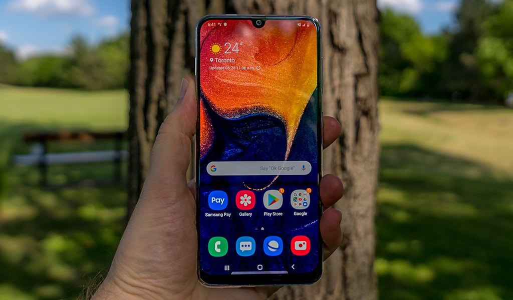 The Galaxy A50 is the budget Samsung phone of your dreams