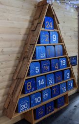 image of advent calendar tree at Best Buy warming lounge in Toronto