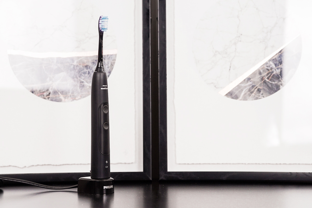 Philips Sonicare 7300 ExpertClean-4