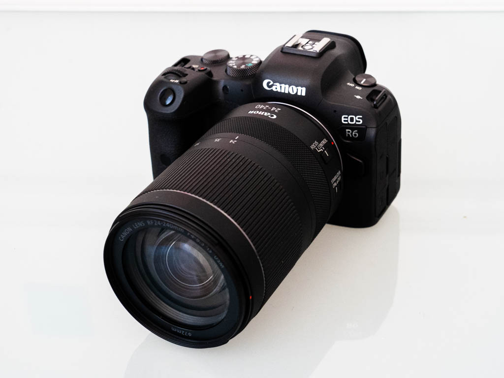 A photo of the Canon R6