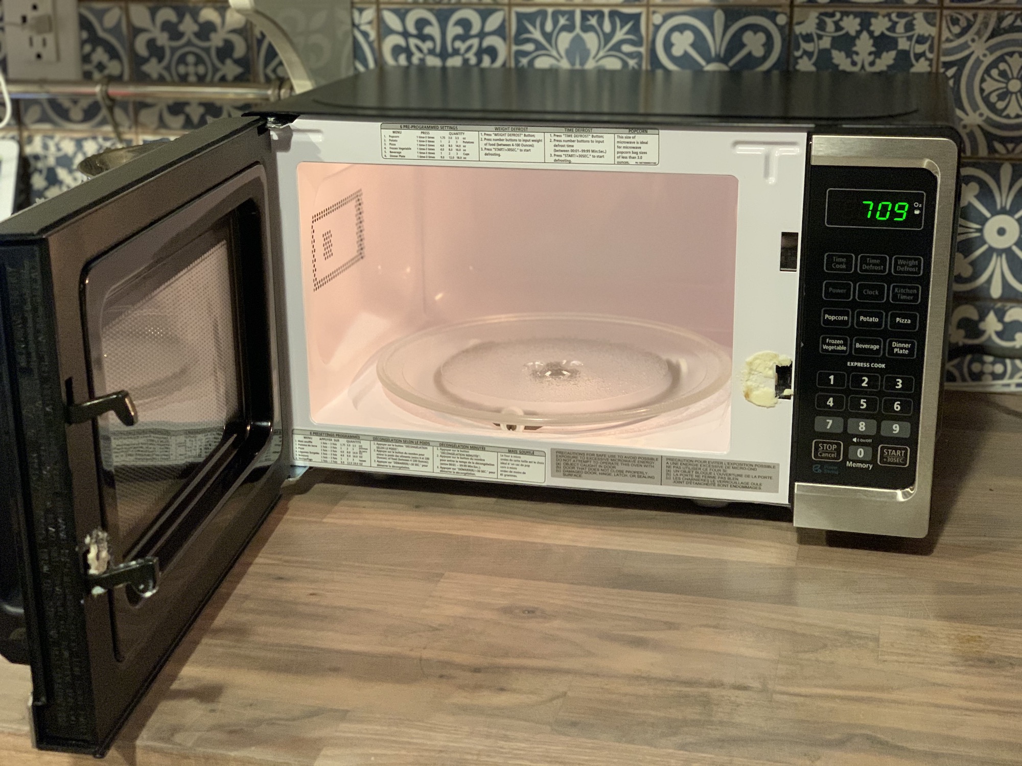 Insignia 0.7 cu.ft. microwave review