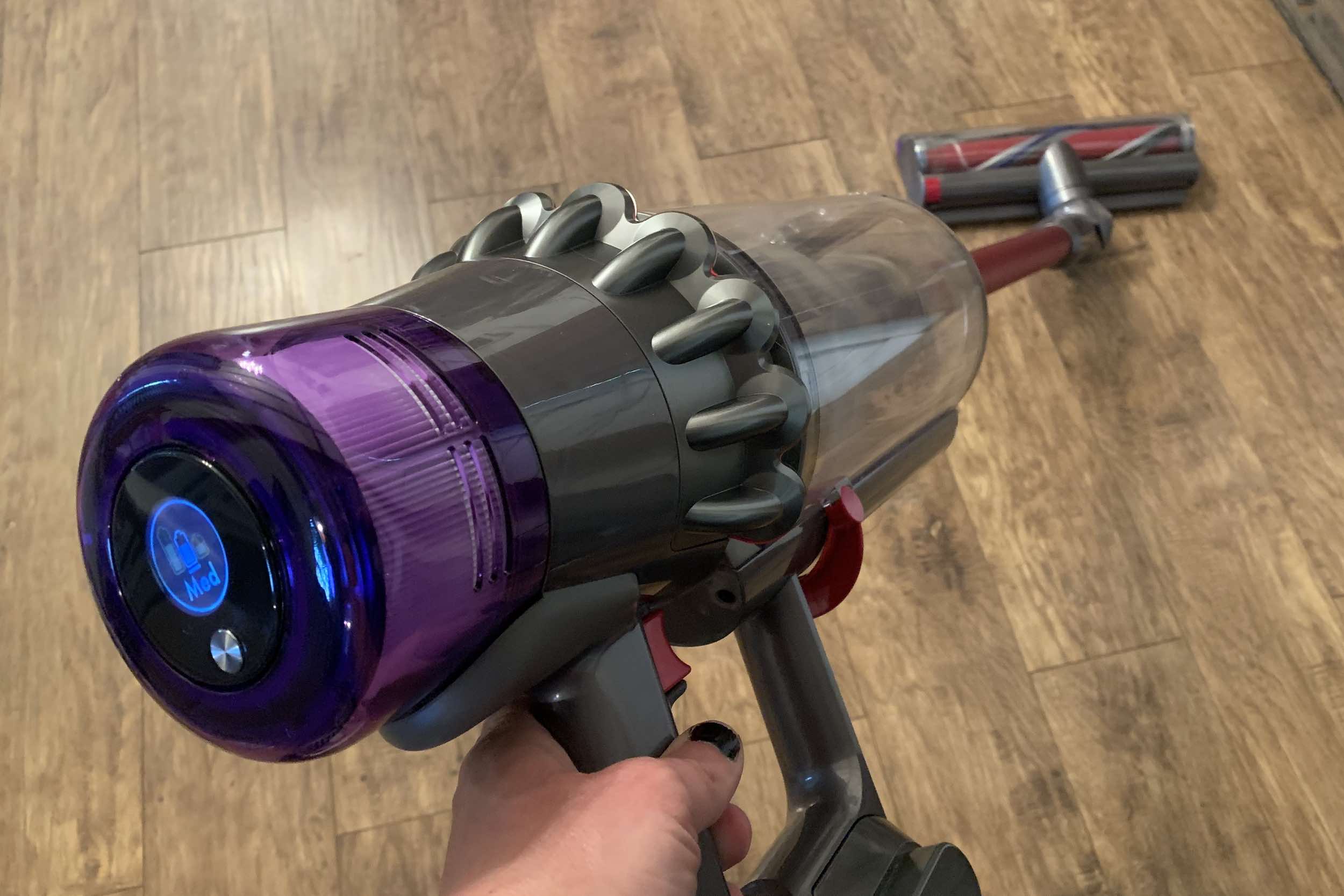 Dyson V11 Outsize Cordless Stick Vacuum demo and review