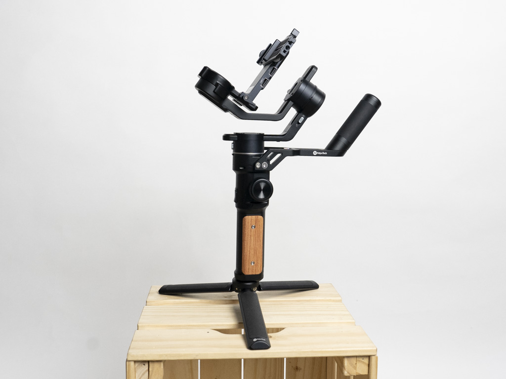 A photo of the FeiyuTech AK2000S camera stabilizer