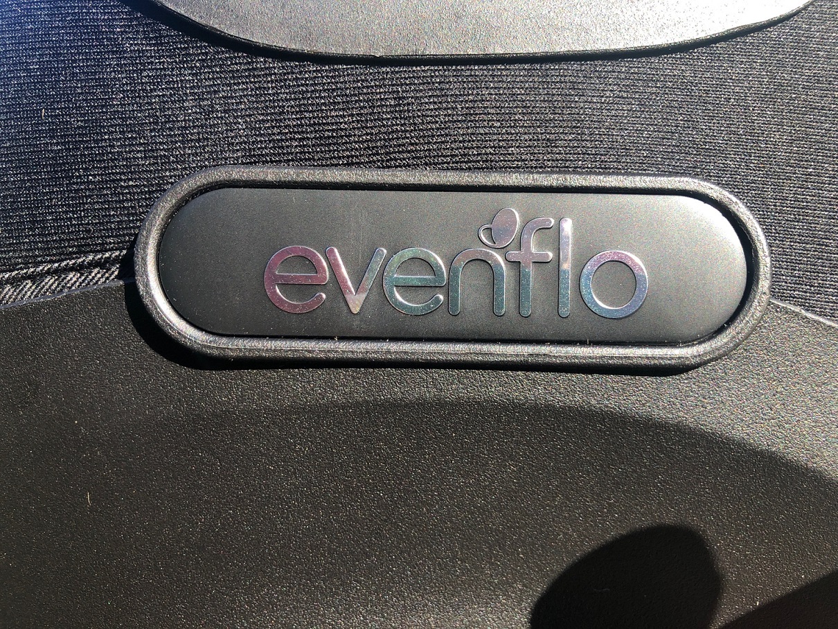 Evenflo Revolve 360 Logo