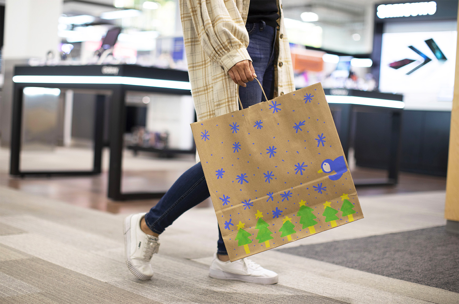 Best Buy Holiday paper bag 2022