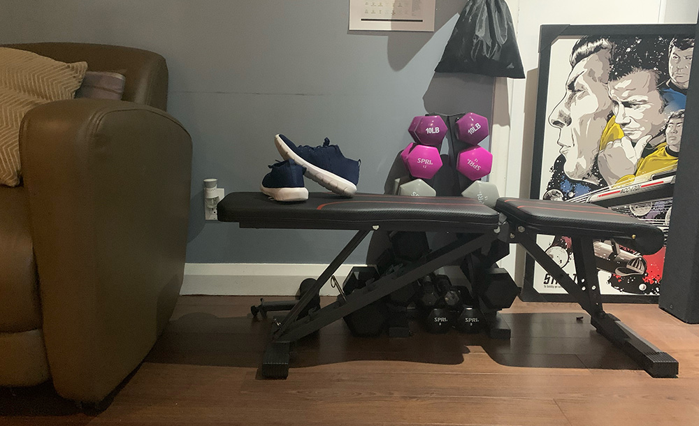 Home gym setup in small basement room for keeping fit