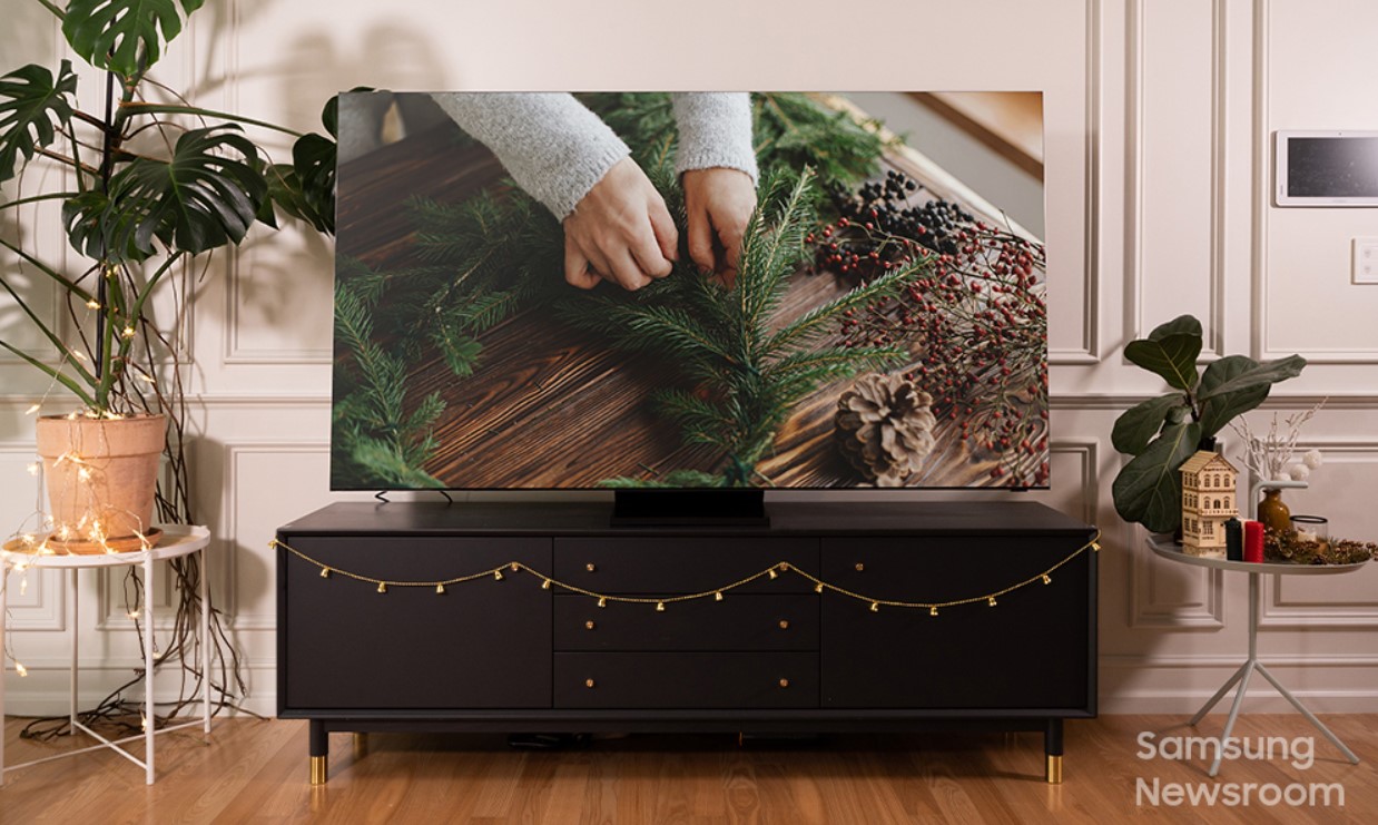 gifting a TV for the holidays