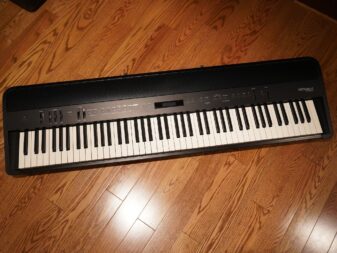 Roland FP-90X digital piano