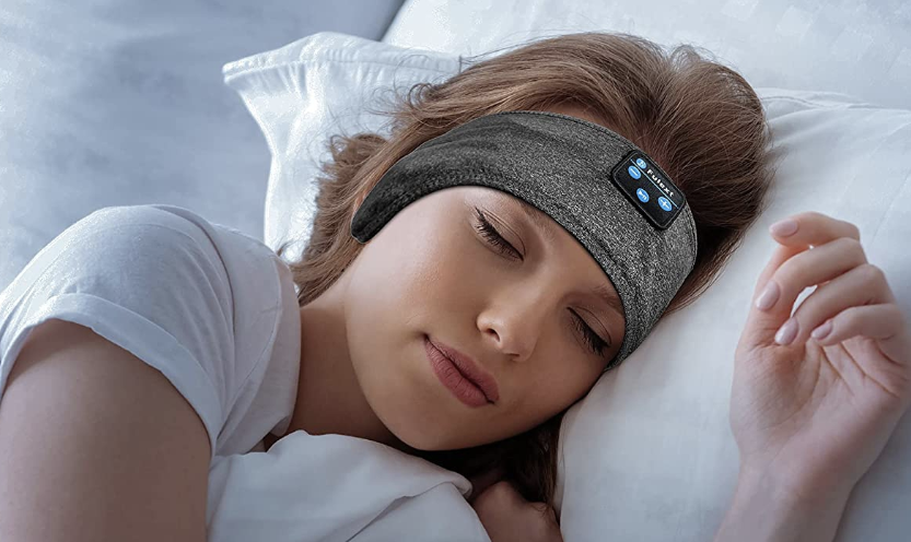 Woman wearing the Dolaer sleep headphones