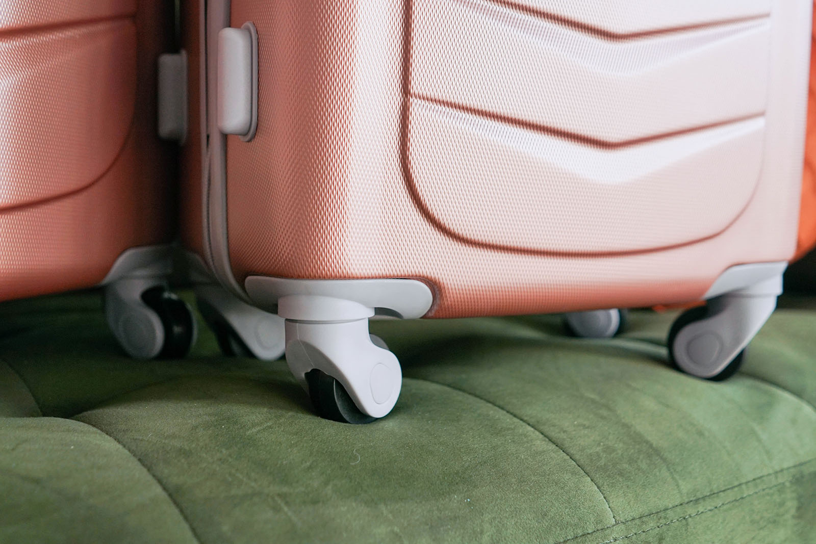 Jetstream Canada Collection 2Piece Luggage Review