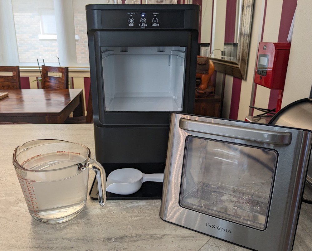 Insignia ice maker with measuring cup