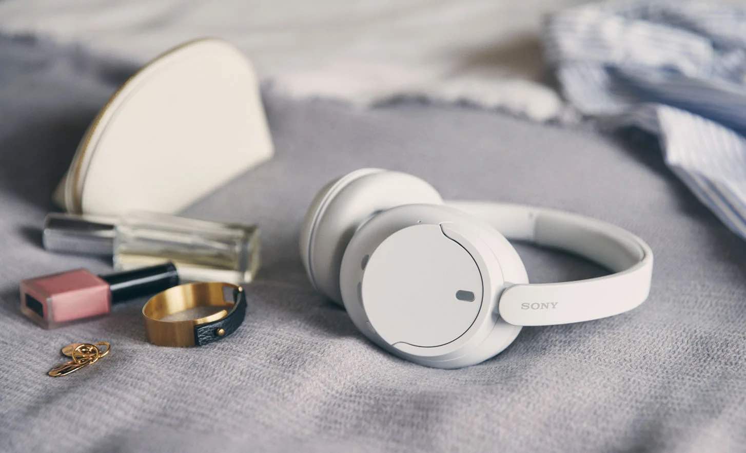 which headphones have the best battery life