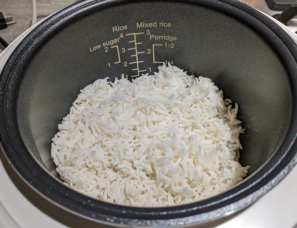 Рассыпчатый рис в рисоварке JS Oryza