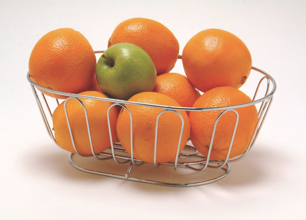 Апельсины в корзине