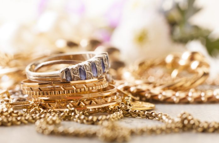 a history of gold jewelry