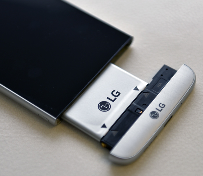LG-G5-battery.jpg