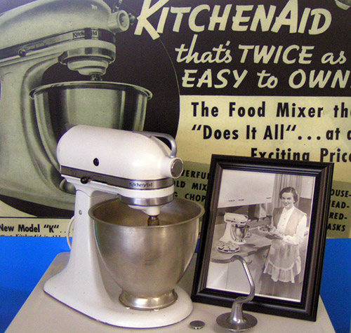 KitchenAid Artisan Mini Stand Mixer blogger video 