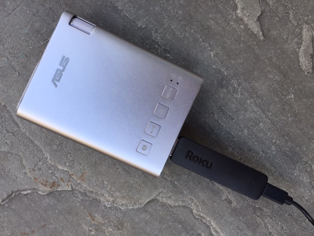 ASUS ZenBeam E1 Pocket Projector review | Best Buy Blog
