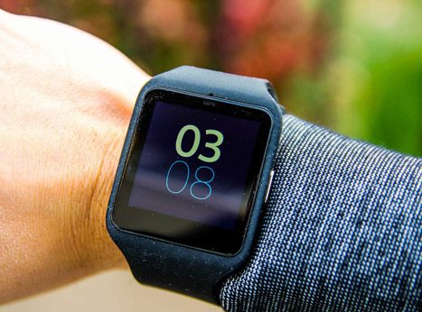 A day in the life of a student with a smartwatch | Best Buy Blog
