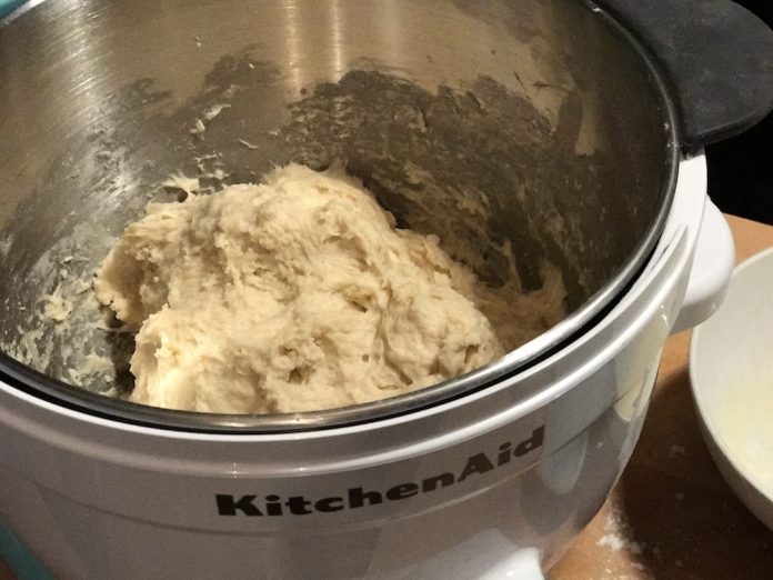 Making bread the easy way with the KitchenAid Precise Heat Mixing Bowl
