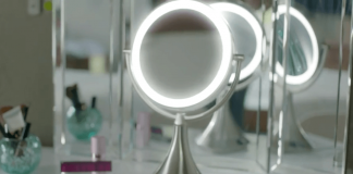 iHome vanity mirror speakers lights review