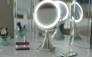 iHome vanity mirror speakers lights review