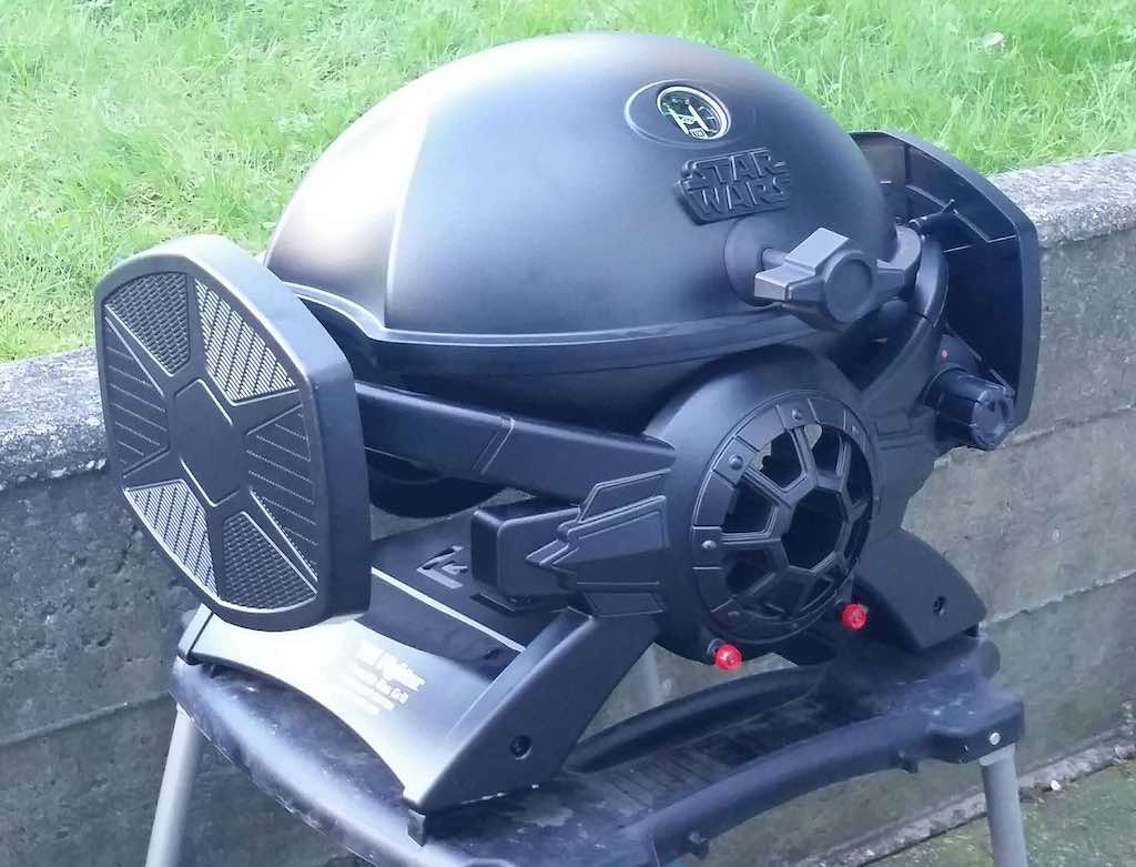 This Tie Fighter BBQ Grill Belongs In Every Stars Wars Lovers Backyard