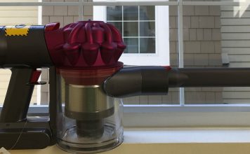 Dyson Motorhead V7 Featured Image