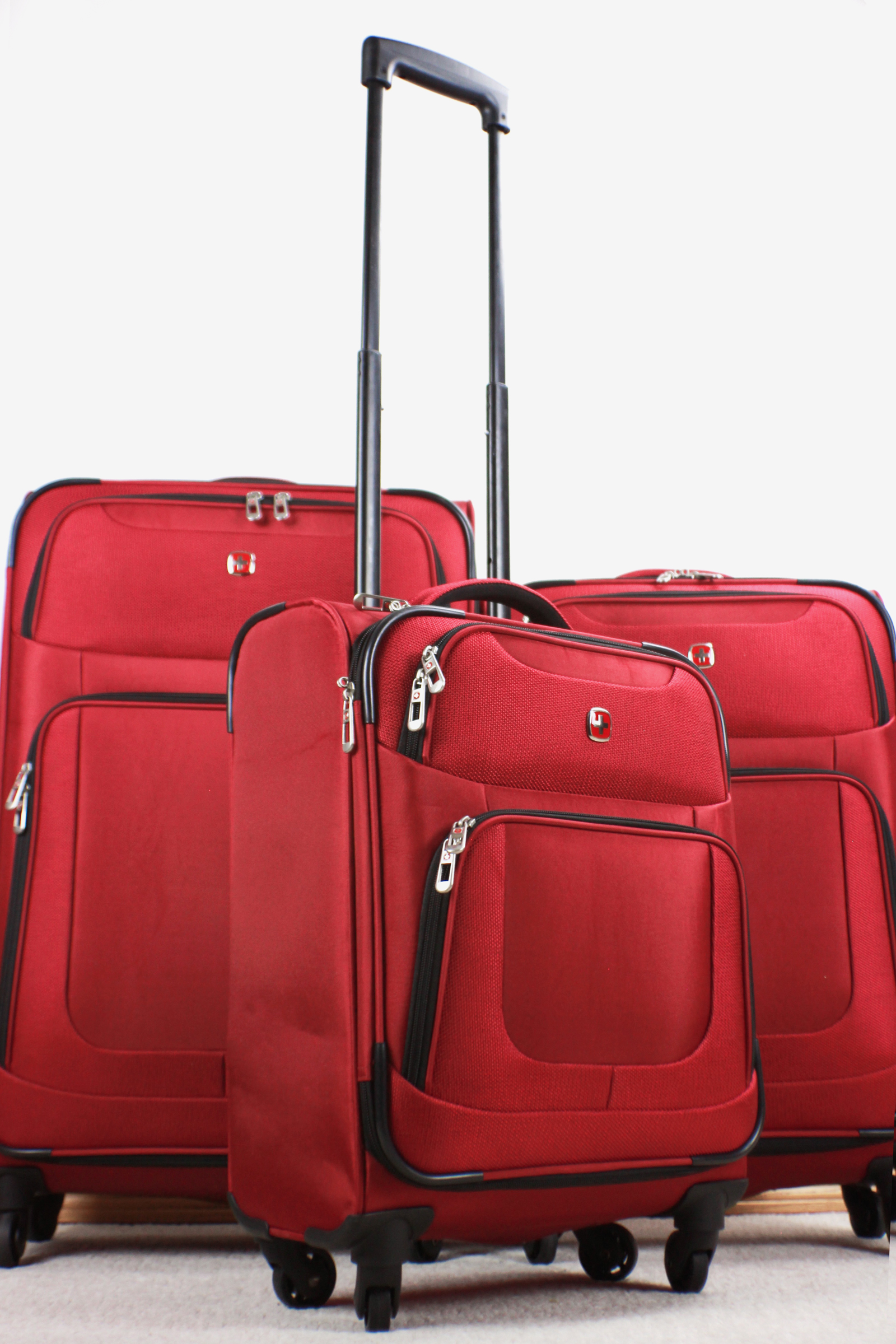 Swiss Gear Zernez II 3-Piece Soft Side 4-Wheeled Expandable Luggage Set ...