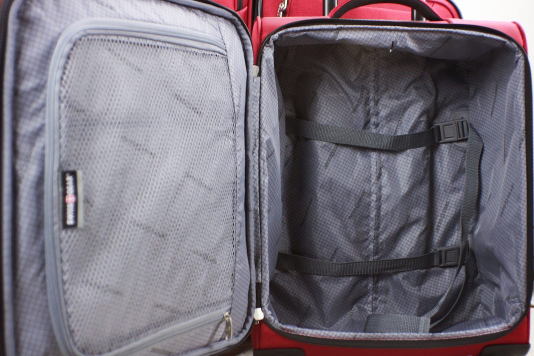 Swiss Gear Zernez II 3Piece Soft Side 4Wheeled Expandable Luggage Set