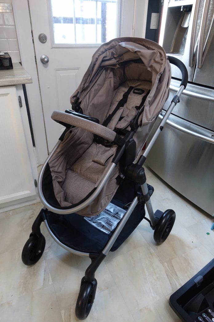 Hands-on With the Evenflo Pivot Modular Travel System | Best Buy Blog