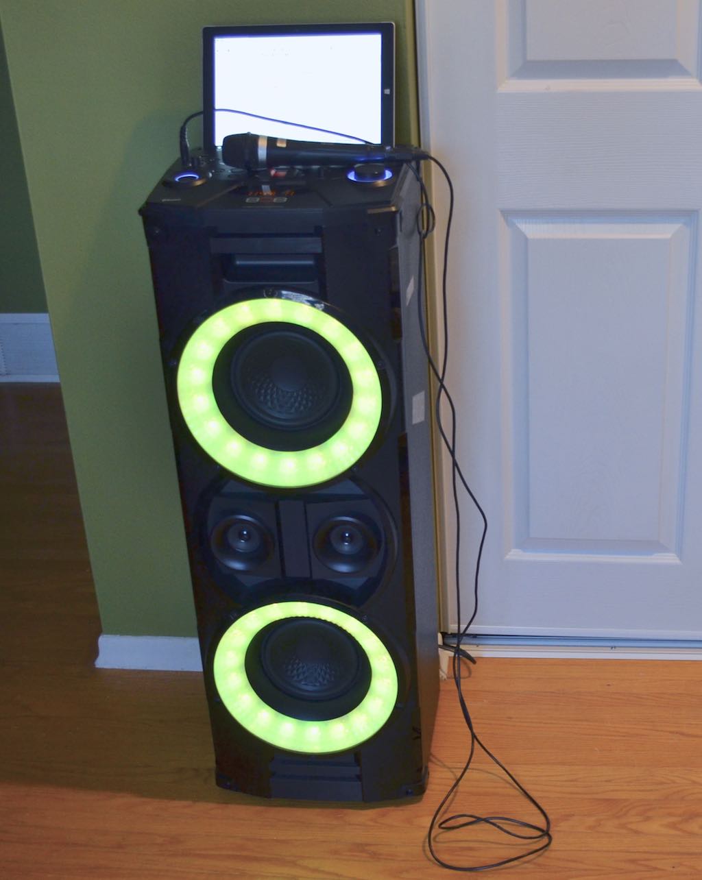 808 Audio HEX Encore XL Speaker Review Big, Bright and Loud Best Buy