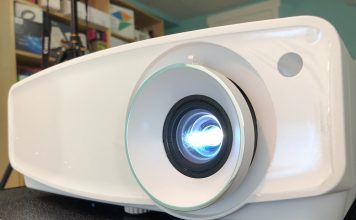 jvc lx-uh1 projector review