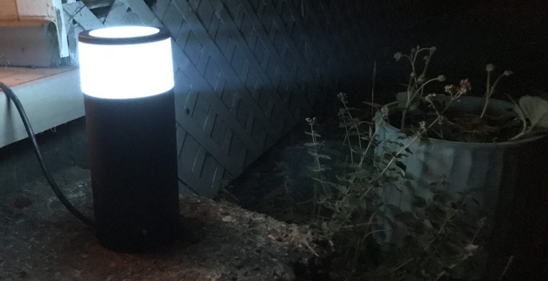 Philips Hue Calla Smart Outdoor Pathway Light Review Best Buy Blog