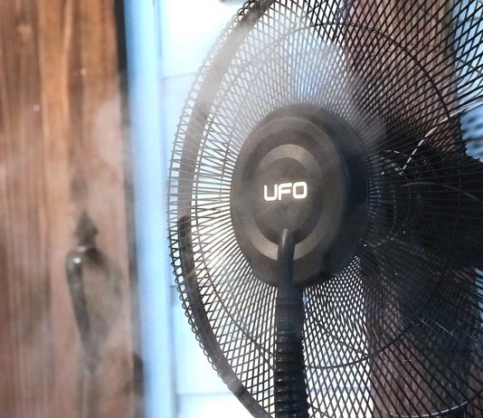 UFO stand fan with mist ionizer