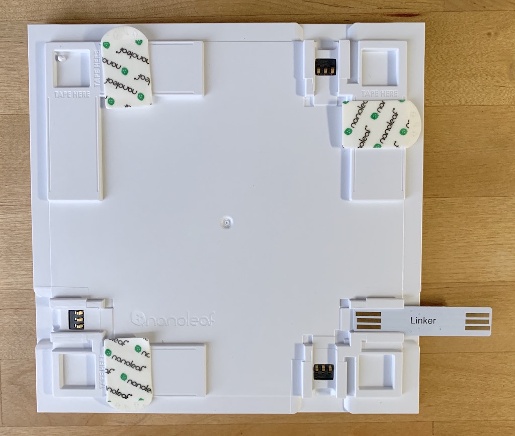 未使用　Nanoleaf Canvas Smarter Kit　LE0085 Nanoleaf Canvas Smarter Kit, RGB LED Square Wall Light