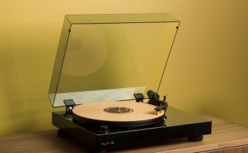 Fluance RT80 turntable giveaway