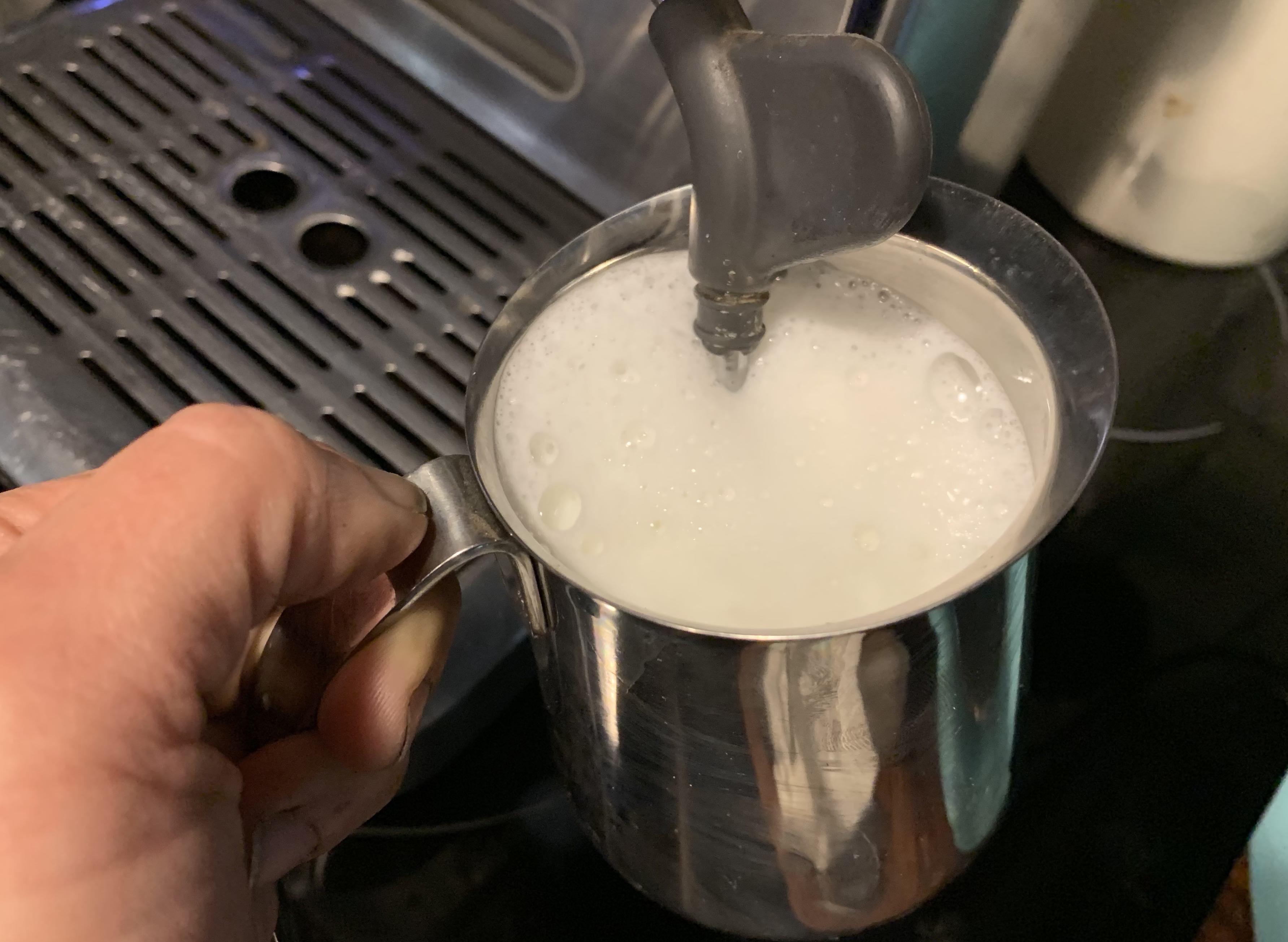 How to foam milk
