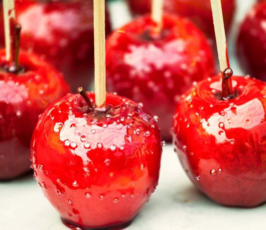 how to make halloween candy and caramel apples